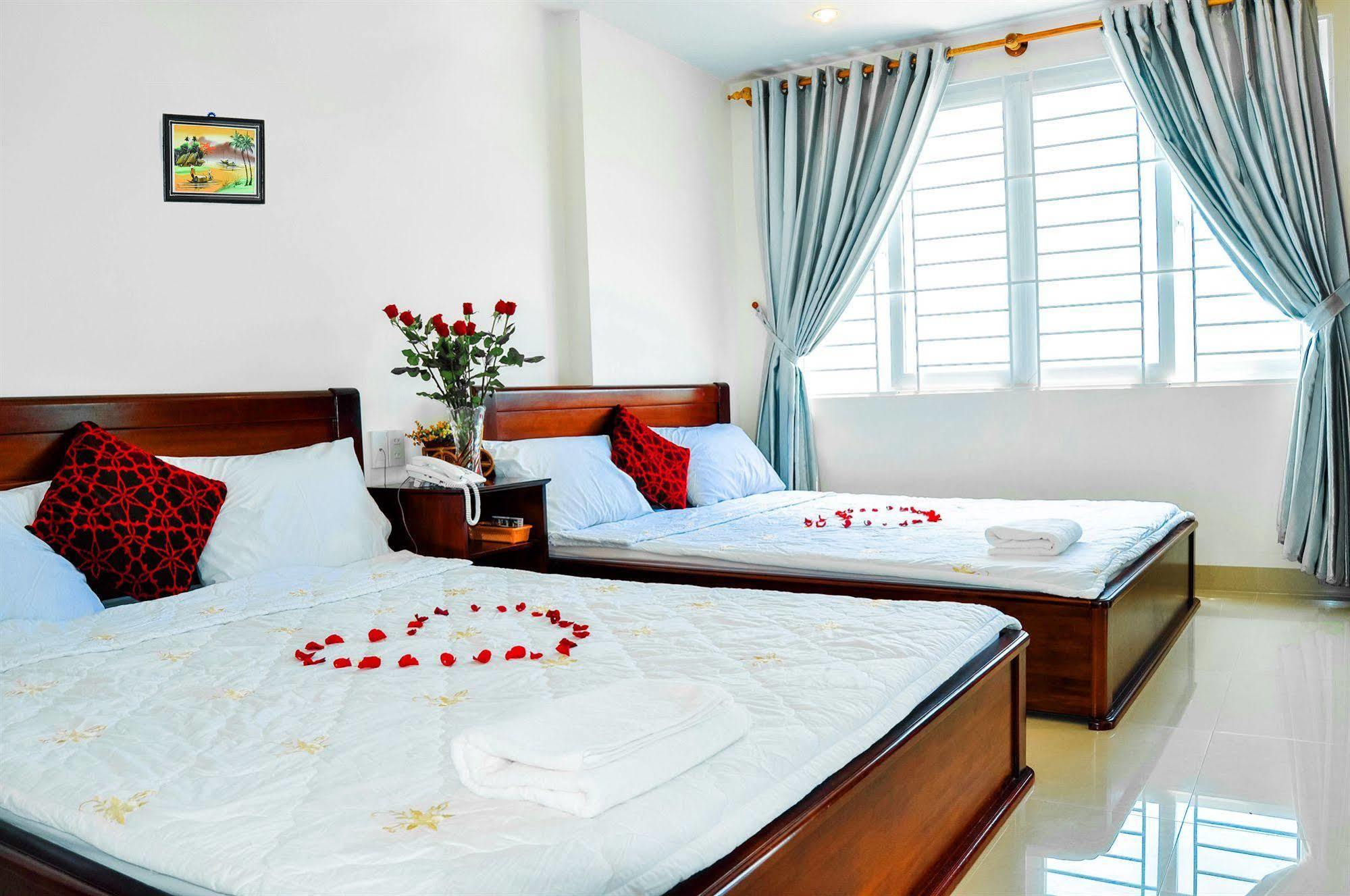 Thien Thanh Hotel - E Dragon Nha Trang Extérieur photo