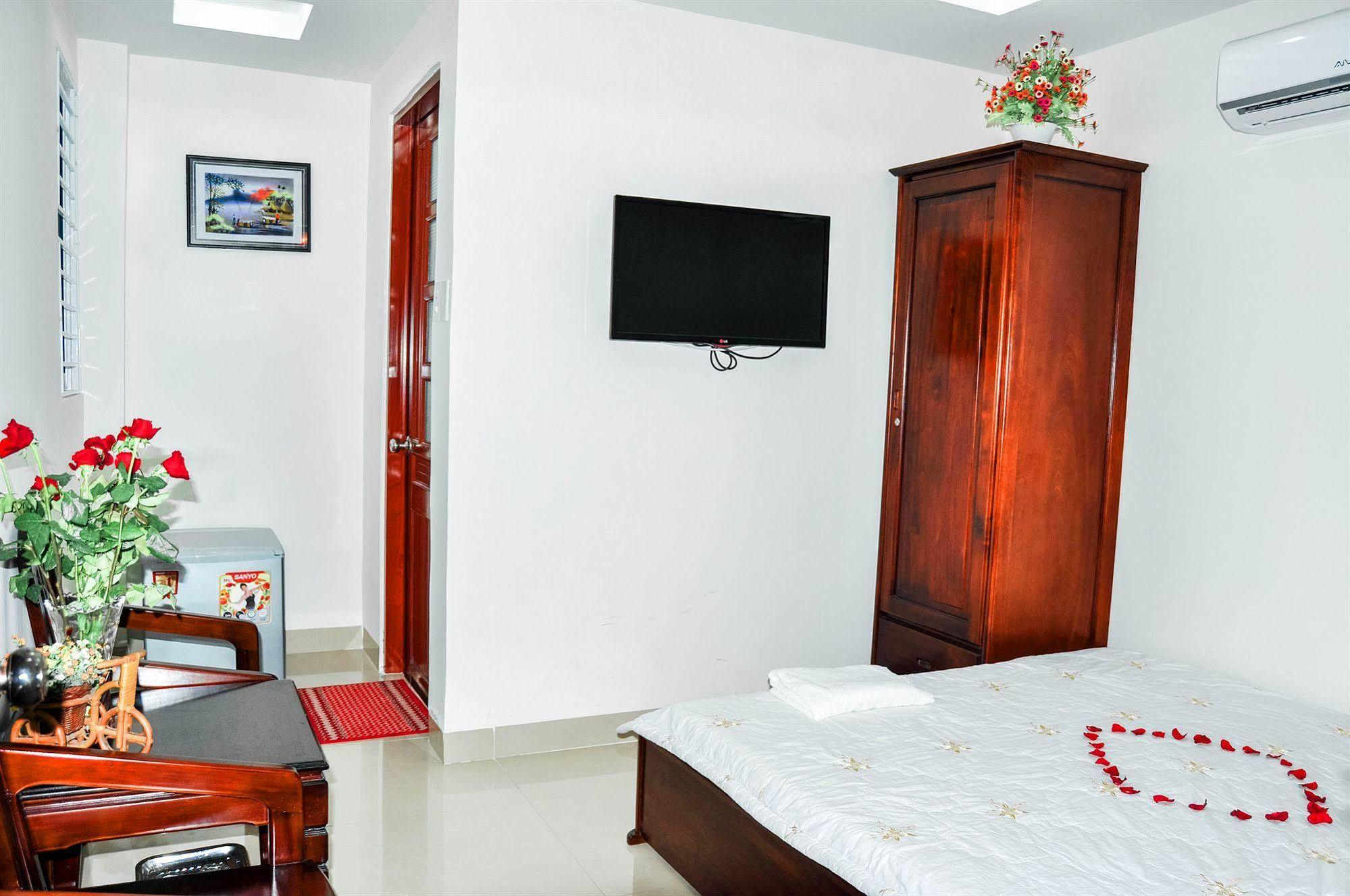 Thien Thanh Hotel - E Dragon Nha Trang Extérieur photo