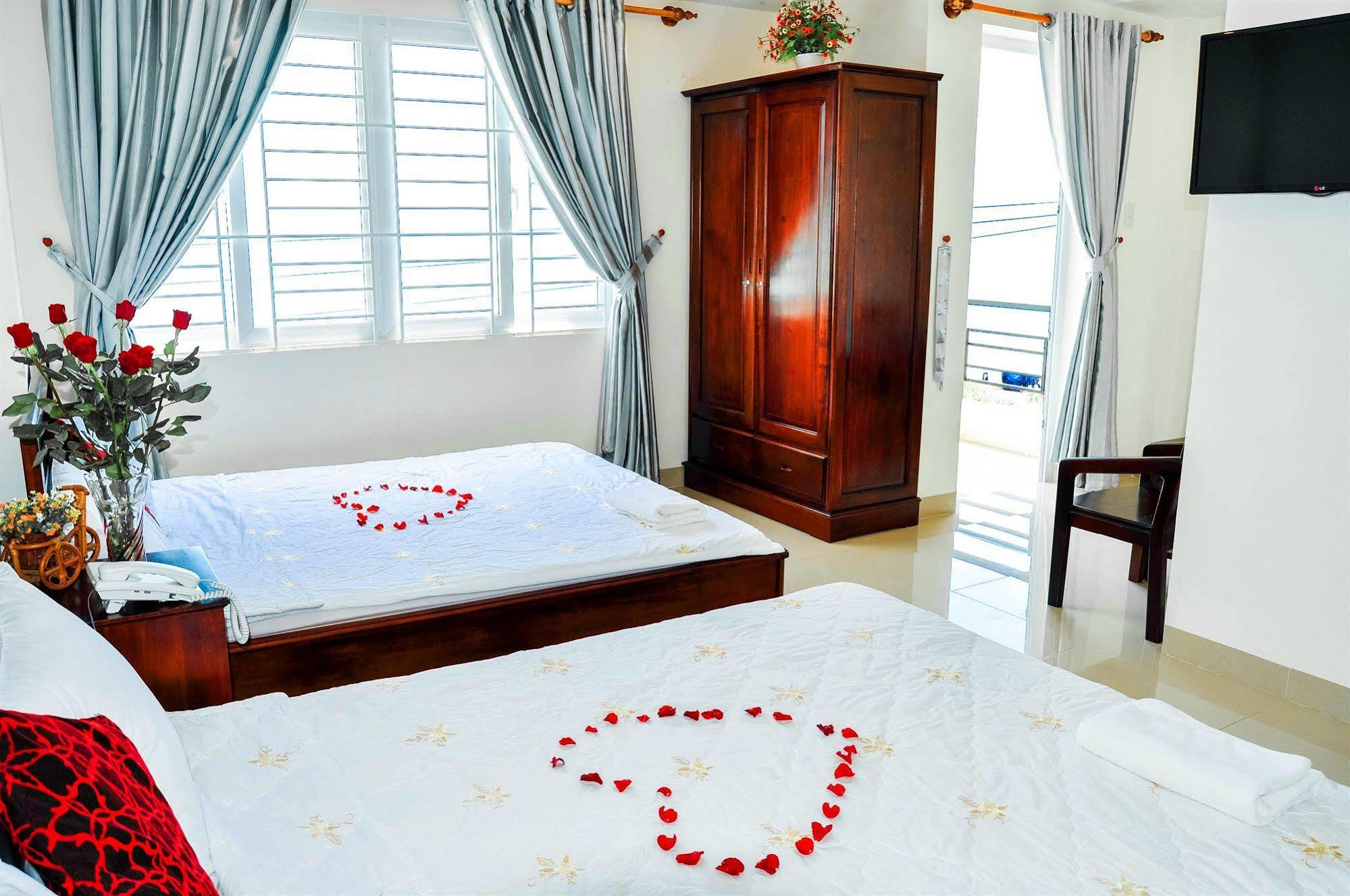 Thien Thanh Hotel - E Dragon Nha Trang Extérieur photo